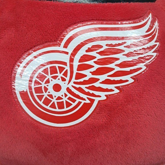 Ty Detroit Red Wings NHL Hockey Plush Set 3 Sizes Red White Black Logo NHL Wings